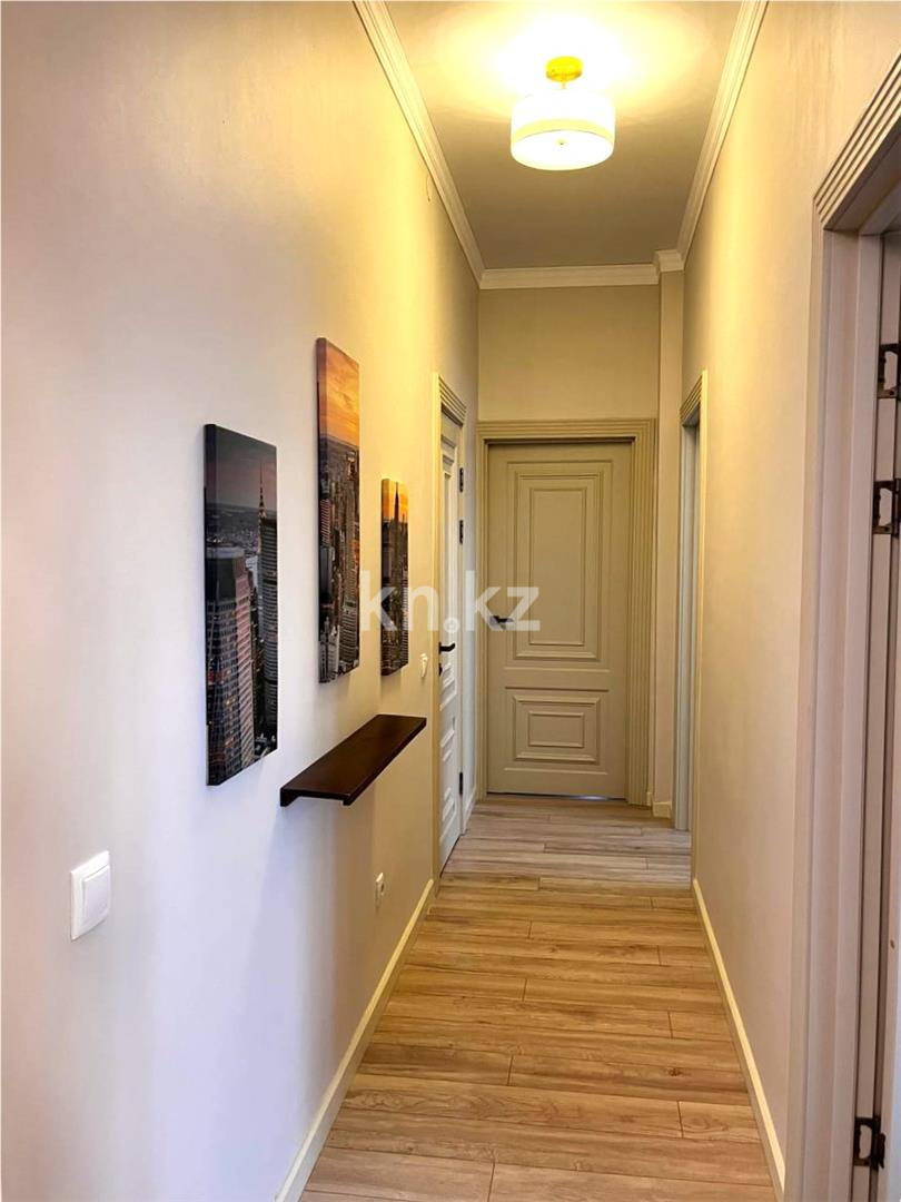 Продажа 3-комнатной квартиры, 68 м², ул. Дюсембекова - Продажа и аренда недвижимости в Караганде фото 31 из 52