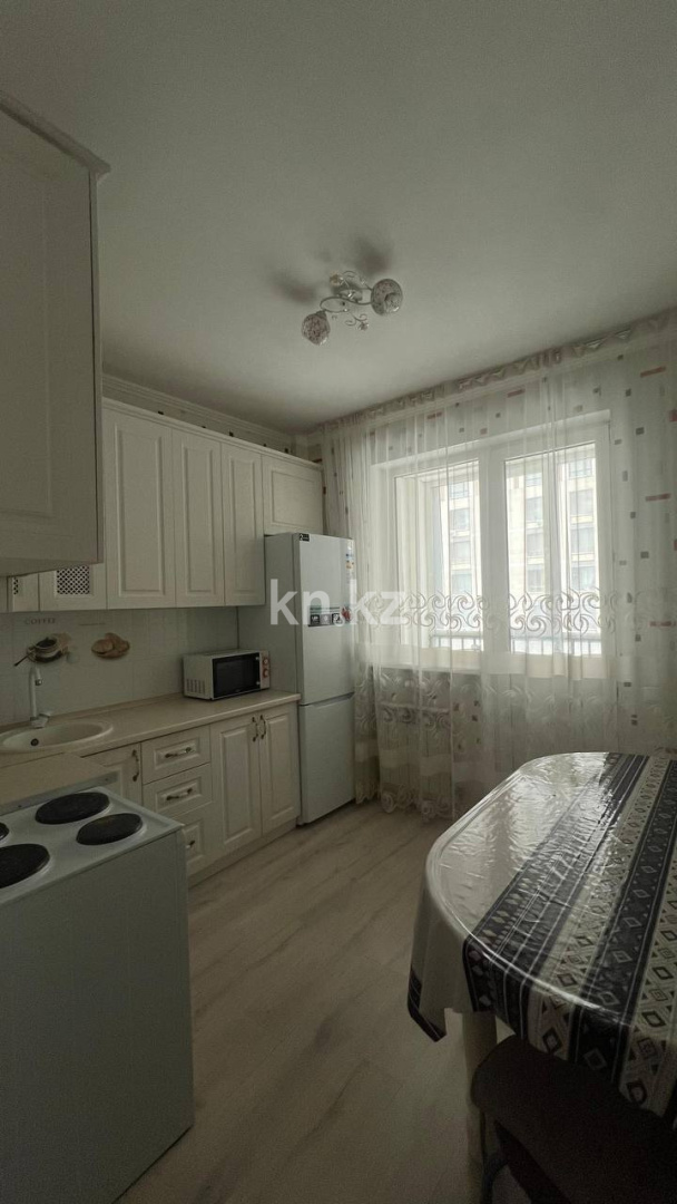 Аренда 1-комнатной квартиры, 35 м², ул. Сыганак, дом  11 - ул. Анет баба - Аренда  однокомнатных квартир помесячно в Астане с фото фото 1 из 8