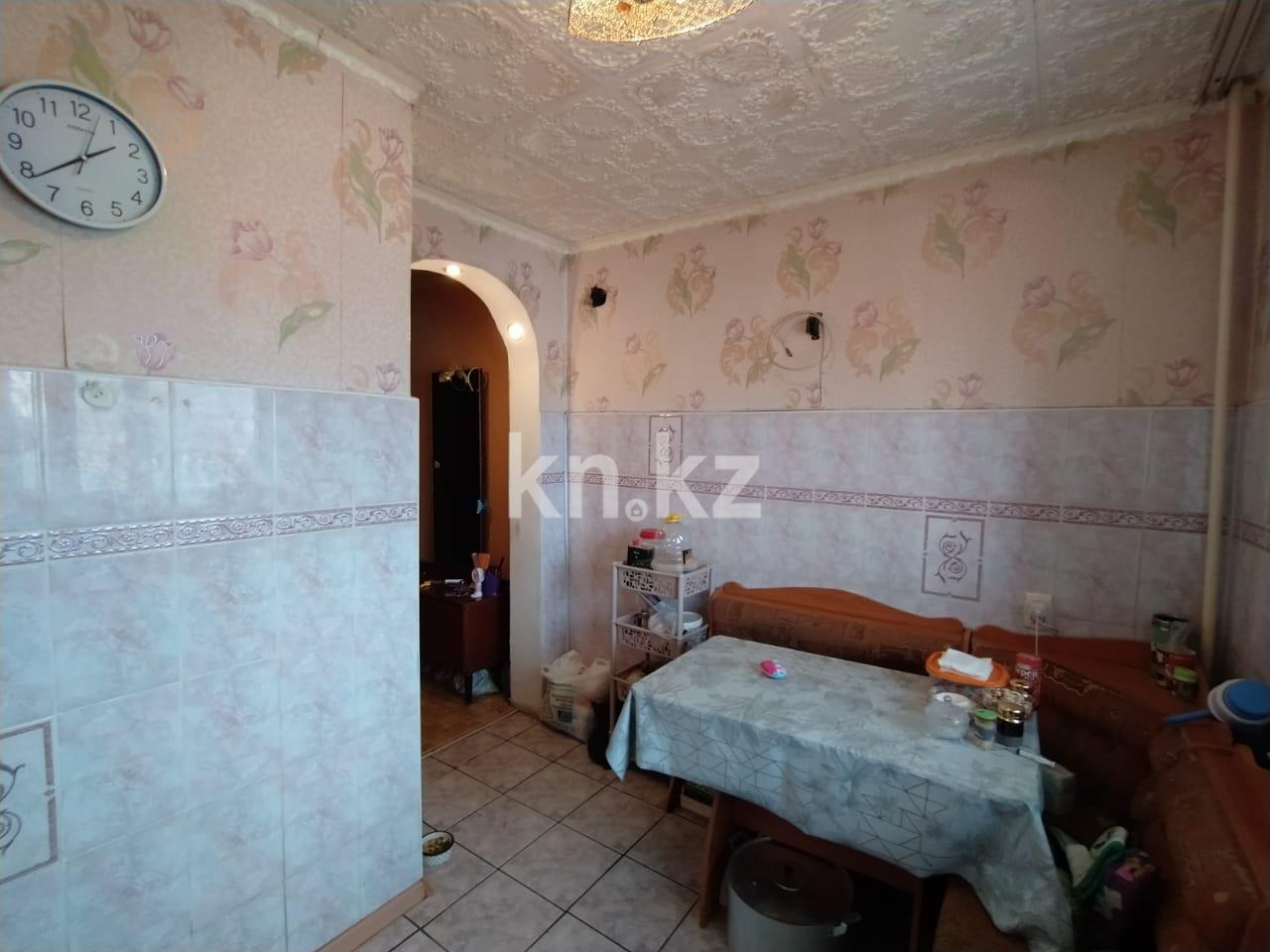 Продажа 3-комнатной квартиры, 61 м², пр. Н. Абдирова - Продажа квартир в Караганде фото 8 из 20