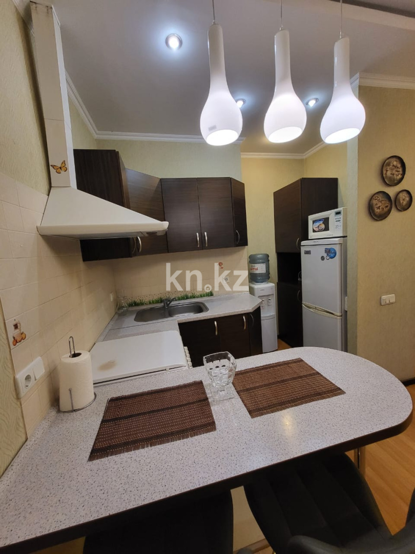 Аренда 1-комнатной квартиры, 50 м², ул. Ходжанова, дом  76 - пр. Аль-Фараби - Аренда квартир помесячно в Казахстане фото 11 из 28
