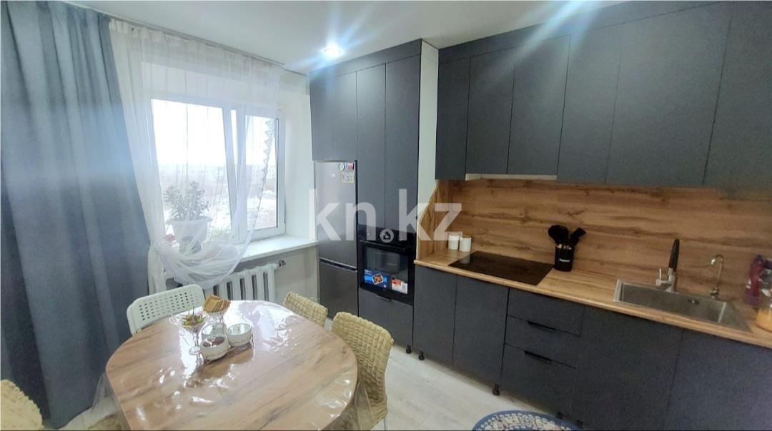 Продажа 3-комнатной квартиры, 71 м² - Продажа трехкомнатных квартир в блочном доме в Темиртау - страница 4 фото 3 из 13