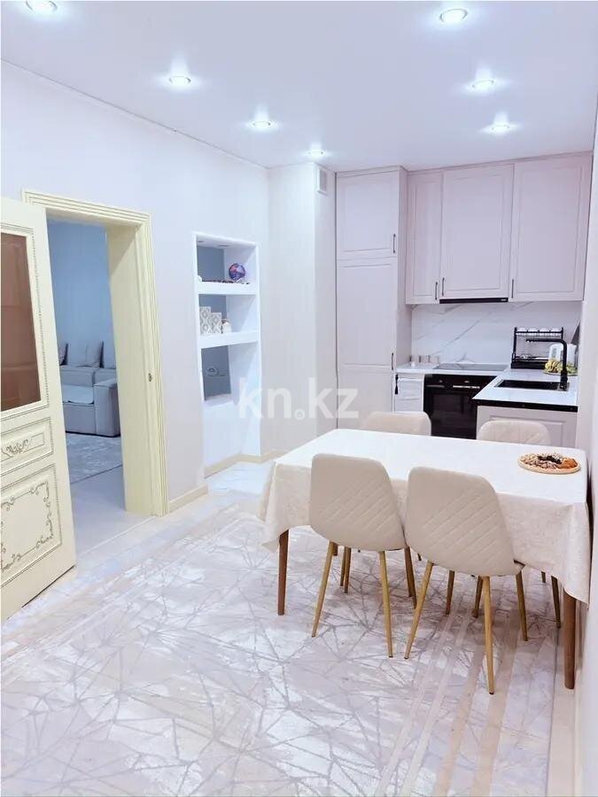 Продажа 2-комнатной квартиры, 67.4 м² в Алматы - фото 3