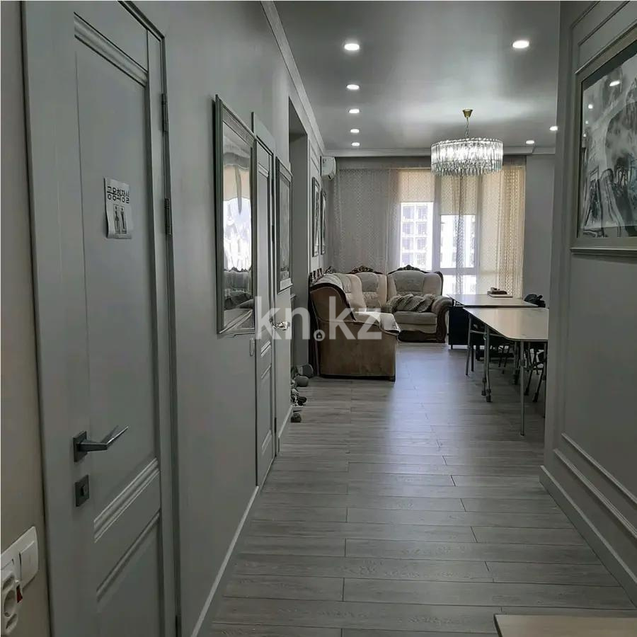 Продажа 3-комнатной квартиры, 96.2 м², пр. Абая, дом  164 - Продажа квартир в Алматы фото 1 из 5