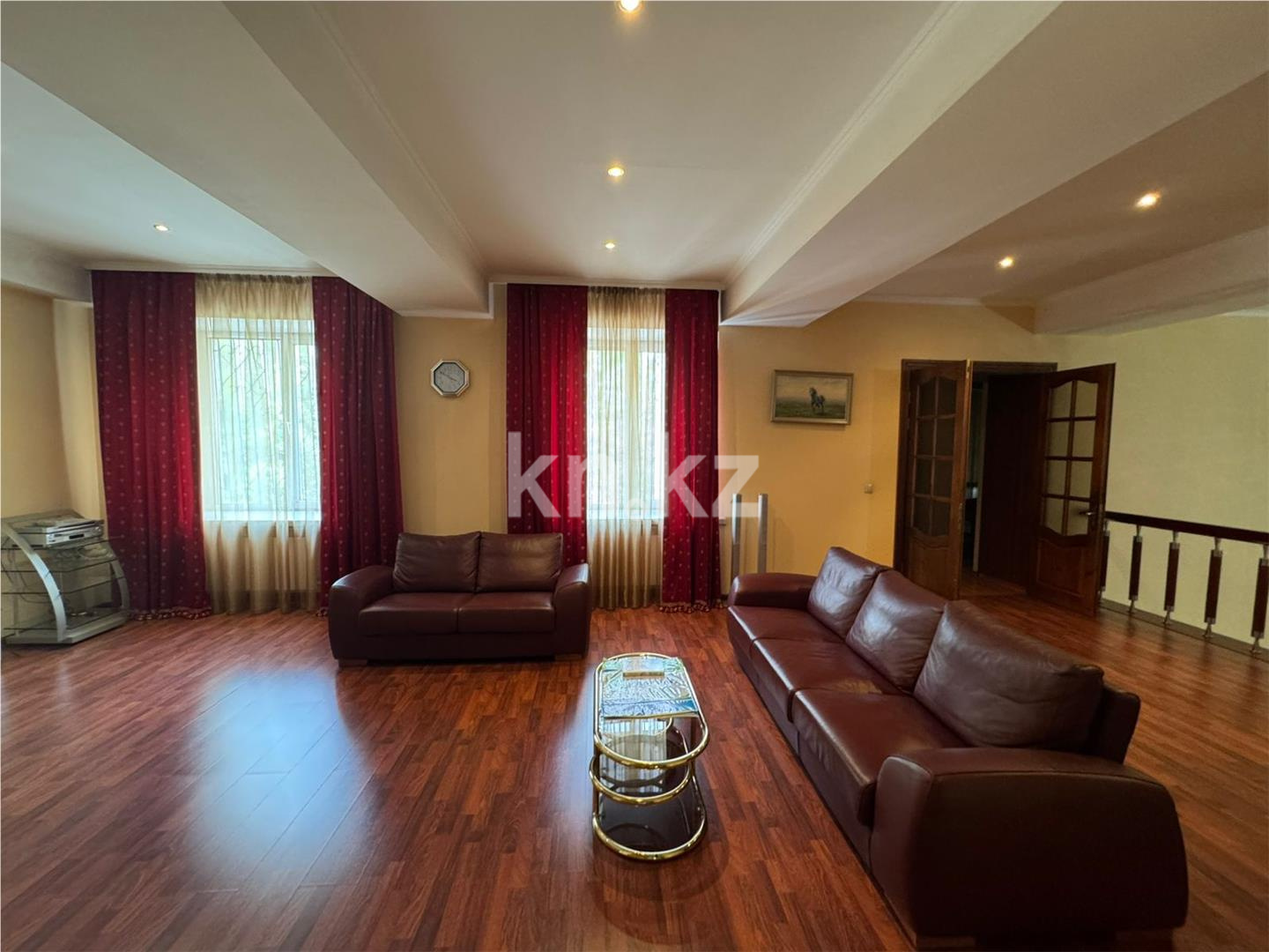 Продажа 9-комнатного дома, 1000 м², пр. Назарбаева, дом  3а - Продажа домов, коттеджей в Казахстане фото 13 из 31