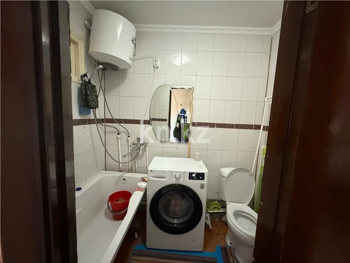 Продажа 3-комнатной квартиры, 50 м², мкр-н 21, дом  16 в Караганде - фото 5