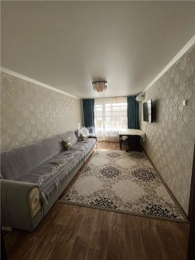 Продажа 2-комнатной квартиры, 45 м², ул. Ленинградская, дом  65 - Продажа  двухкомнатных квартир в Шахтинске фото 1 из 5