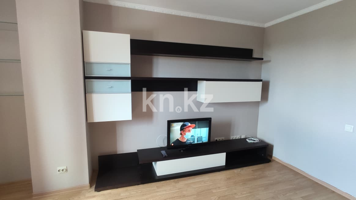 Аренда 2-комнатной квартиры, 72 м² в Астане