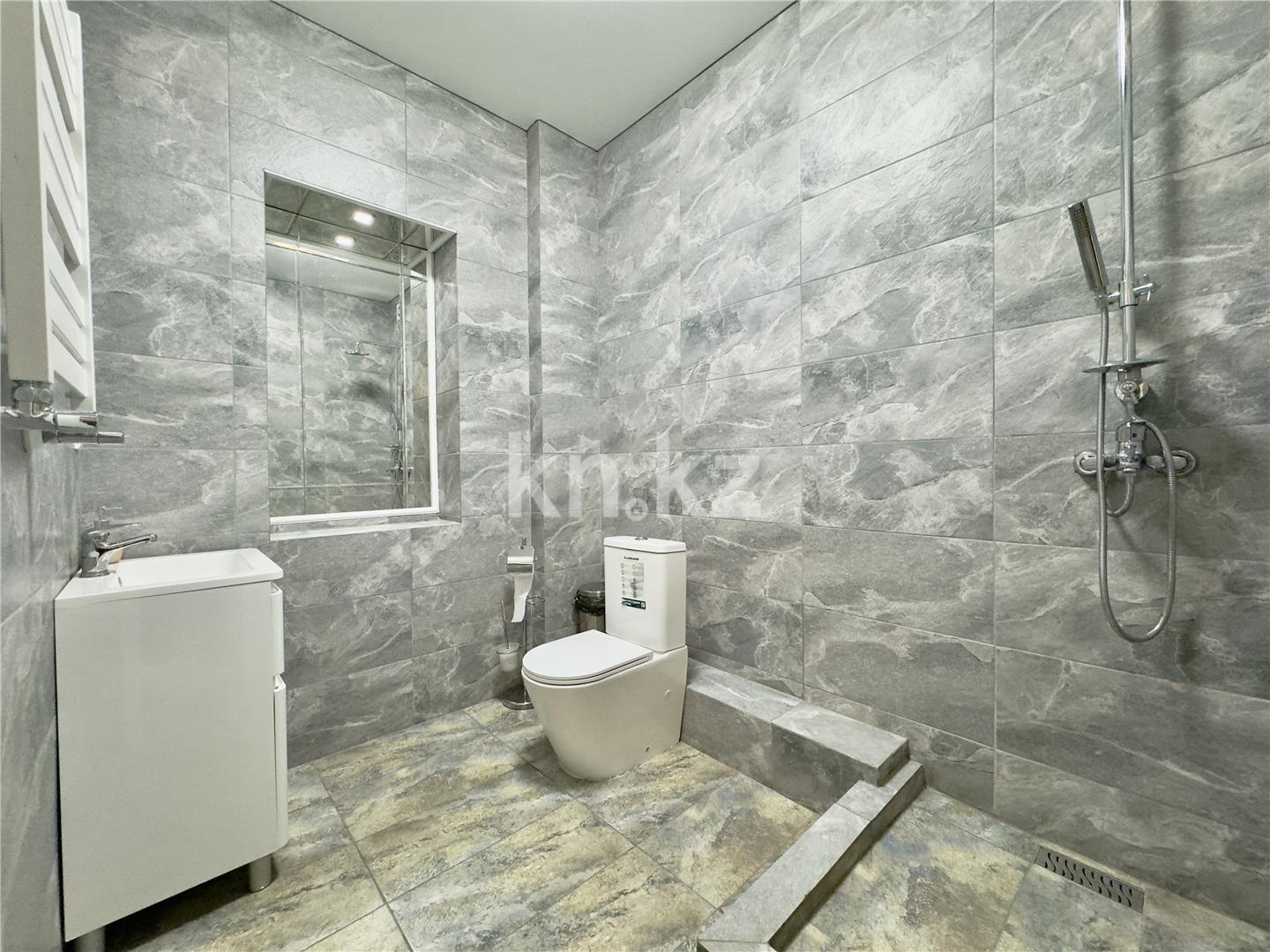 Продажа 6-комнатного дома, 516 м², ул. Батыр Баяна, дом  51 в Караганде - фото 24