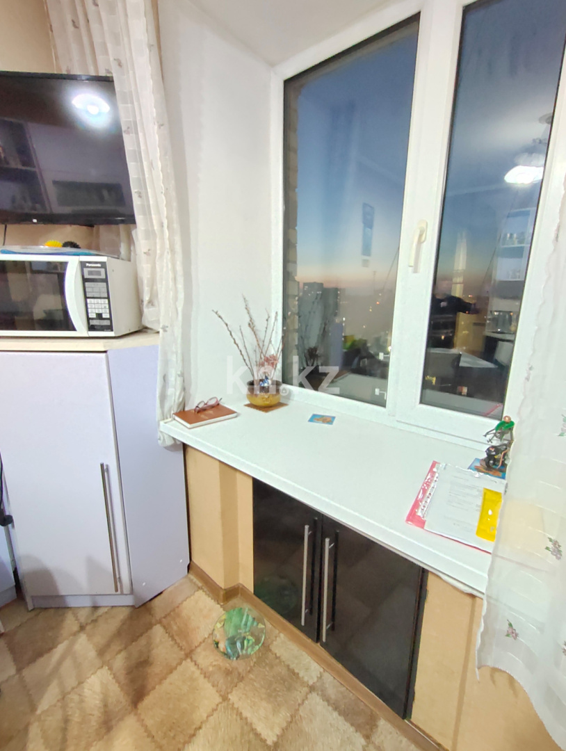 Продажа 3-комнатной квартиры, 66 м², ул. Гоголя, дом  57/2 в Караганде - фото 11