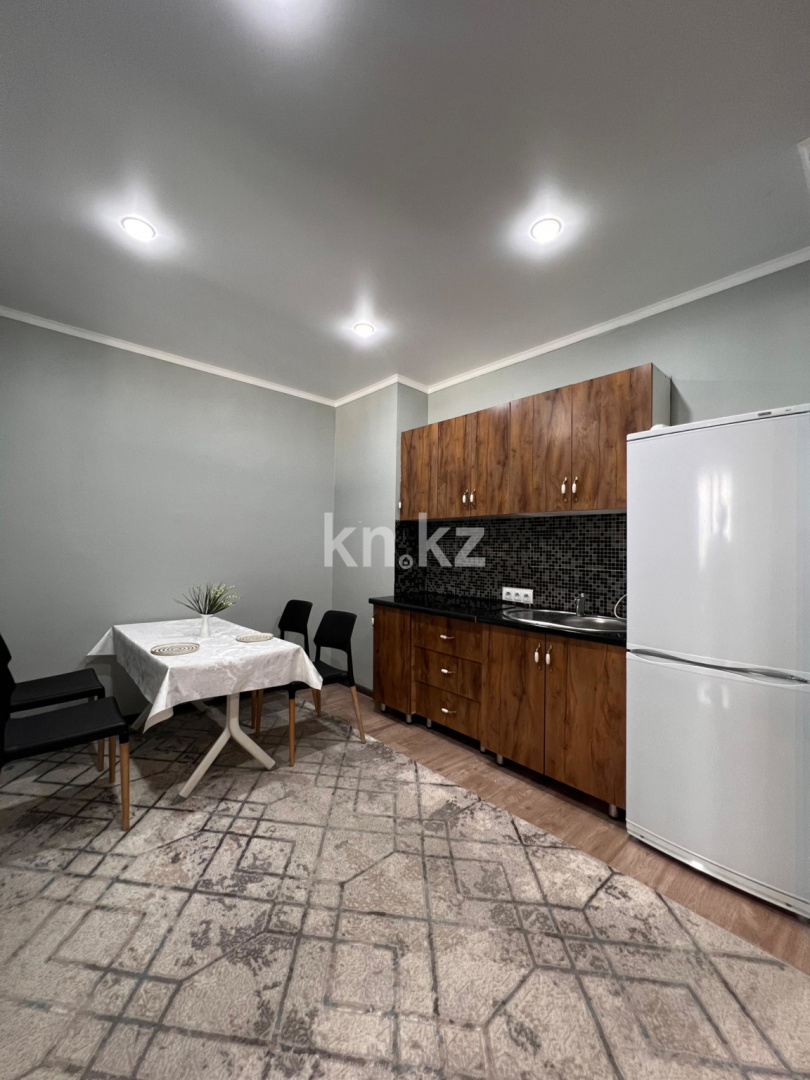 Продажа 1-комнатной квартиры, 38 м², ул. Момышулы, дом  25 в Алматы - фото 3