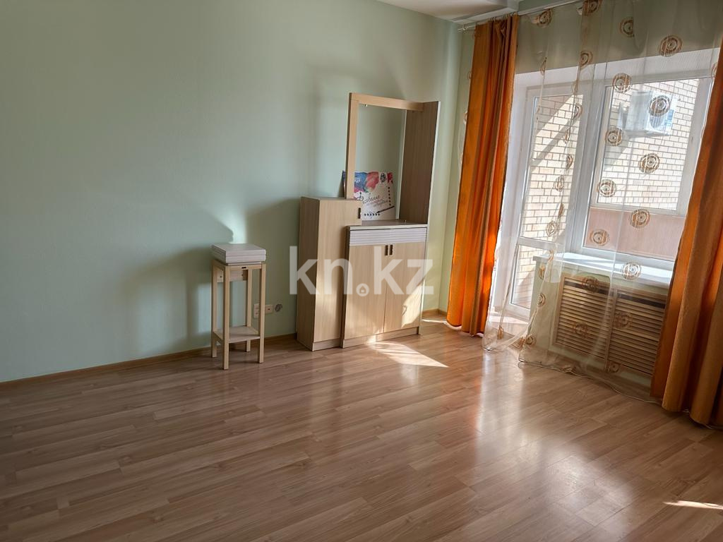 Продажа 2-комнатной квартиры, 82 м², пр. Н. Абдирова - Продажа квартир в Караганде фото 5 из 19