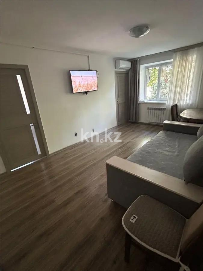 Продажа 3-комнатной квартиры, 52 м², ул. Жандосова, дом  178 - Продажа квартир в Алматы фото 1 из 6