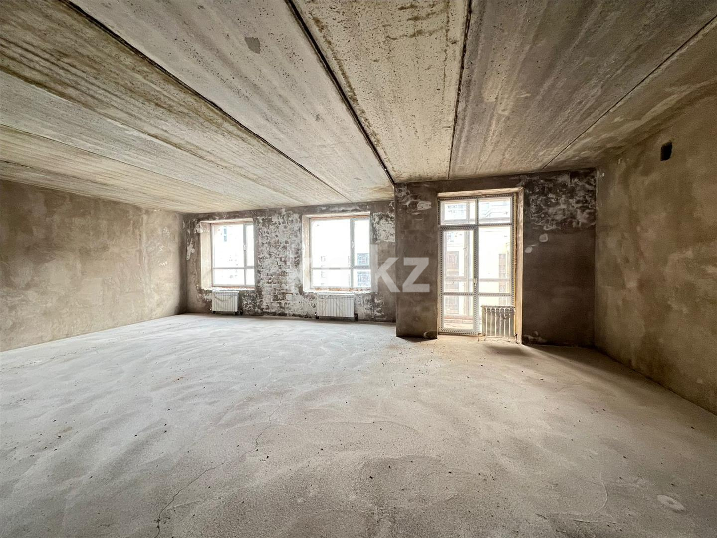 Продажа 2-комнатной квартиры, 64 м², 137 учетный квартал, дом  787 в Караганде - фото 2