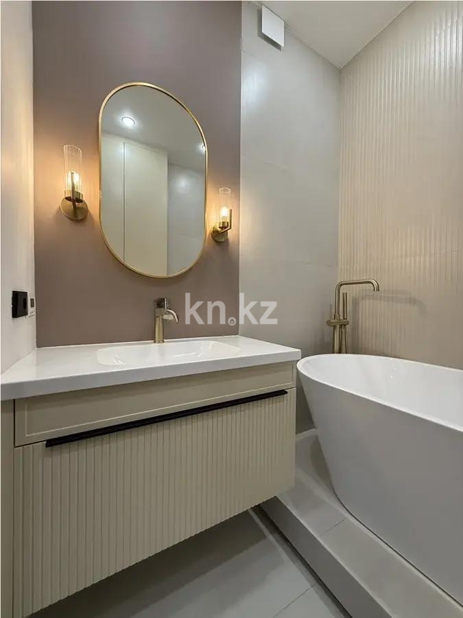 Продажа 3-комнатной квартиры, 103 м², ул. Токпанова, дом  8/5 в Астане - фото 5