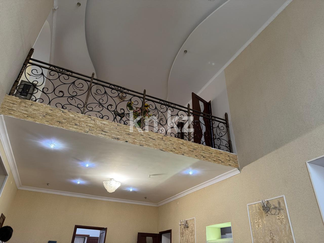 Аренда 8-комнатного дома, 400 м², ул. Кыз-Жибек - Аренда квартир помесячно в Казахстане фото 16 из 35