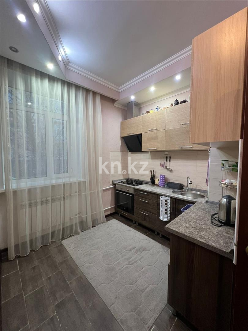 Продажа 3-комнатной квартиры, 64 м², ул. Магнитогорская, дом  16 в Караганде - фото 9