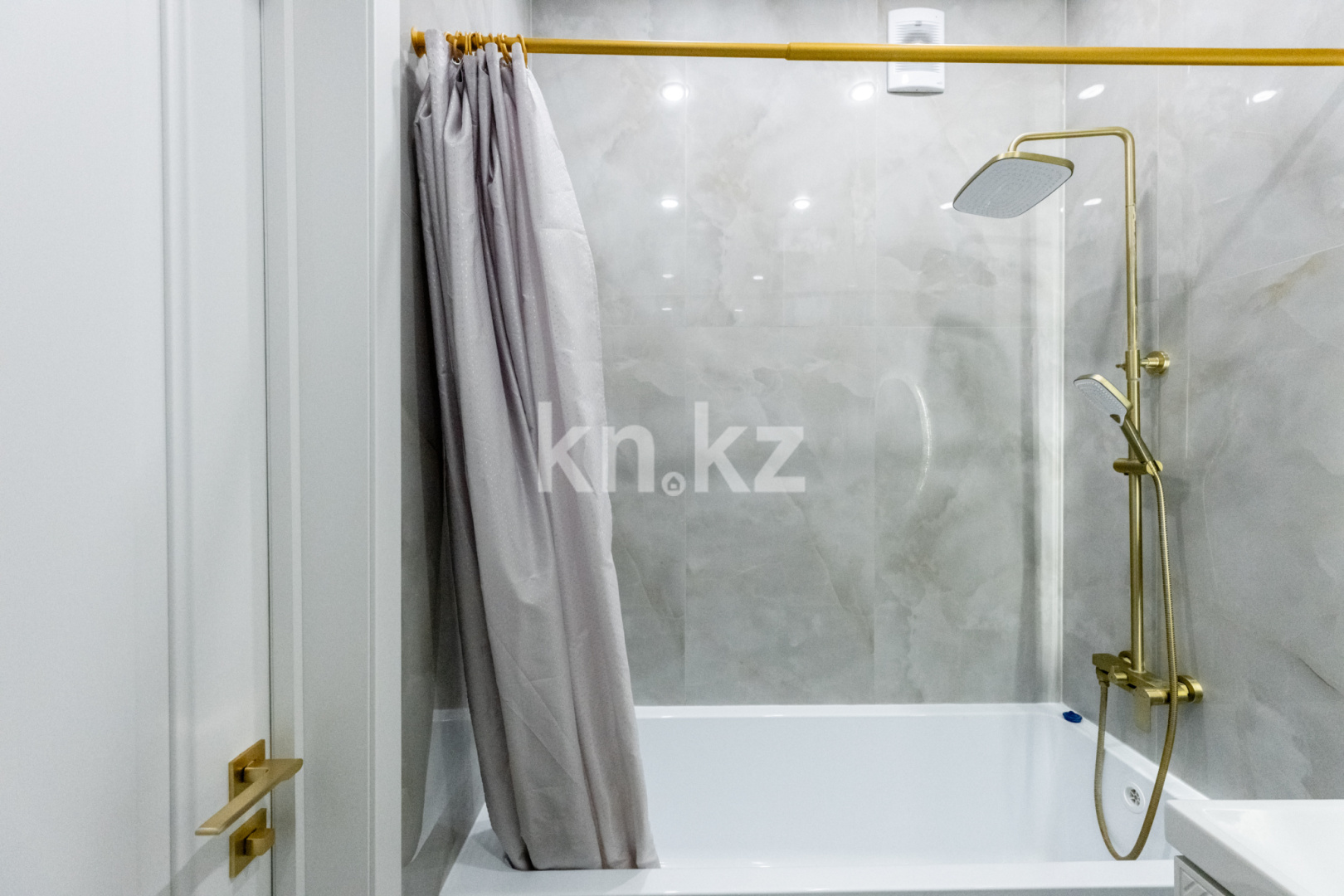 Продажа 3-комнатной квартиры, 85 м² в Астане - фото 35