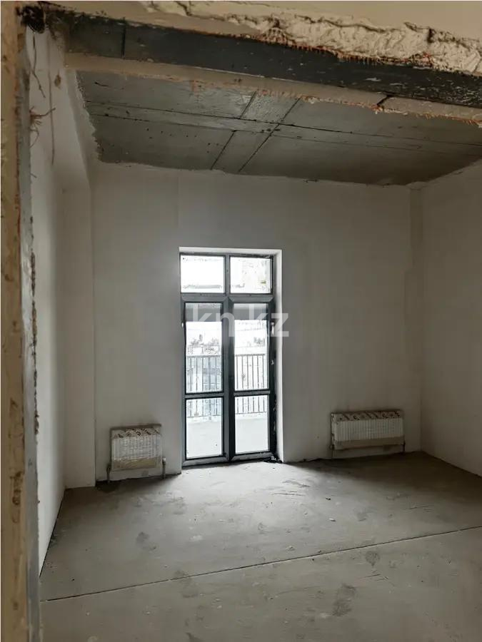 Продажа 4-комнатной квартиры, 156 м², ул. Салыкова, дом  40 в Алматы - фото 2