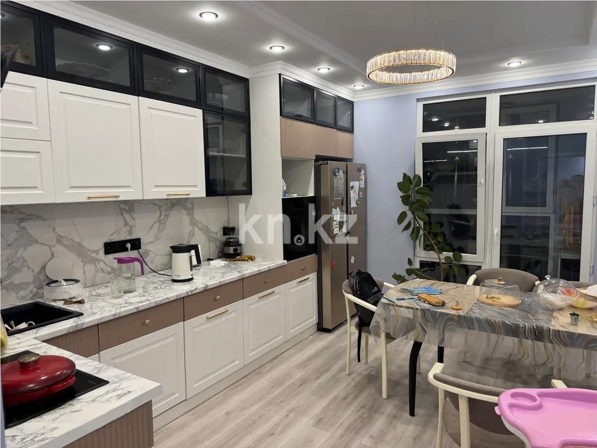 Продажа 3-комнатной квартиры, 110 м², пр. Абая, дом  165/2 в Алматы - фото 3