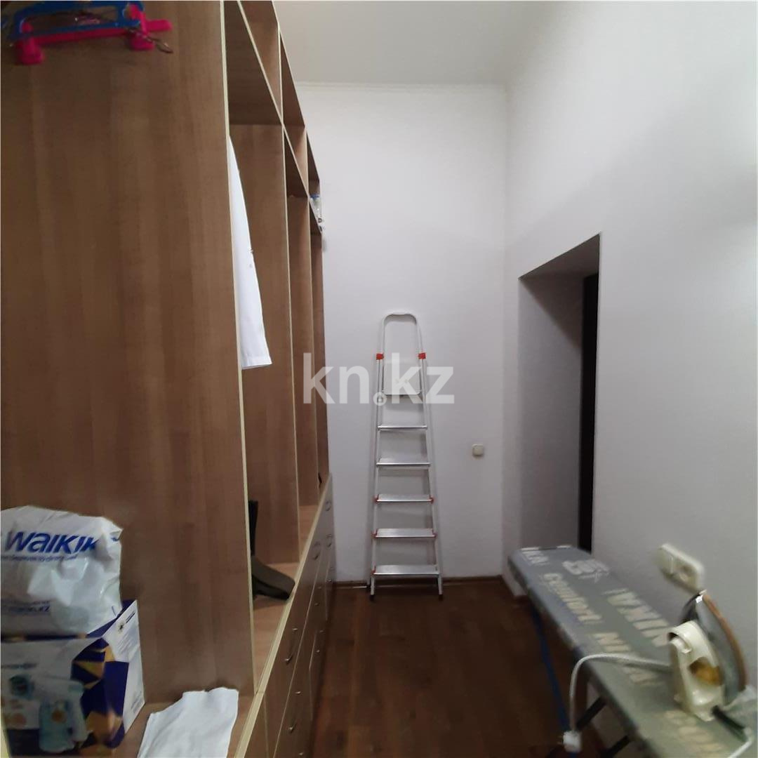 Продажа 8-комнатного дома, 302 м² - Недвижимость в Темиртау фото 10 из 22