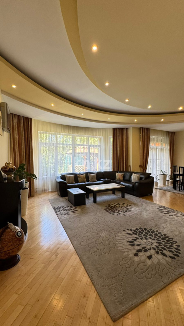 Продажа 4-комнатного дома, 360 м² - Продажа домов, коттеджей в Алматы фото 1 из 40