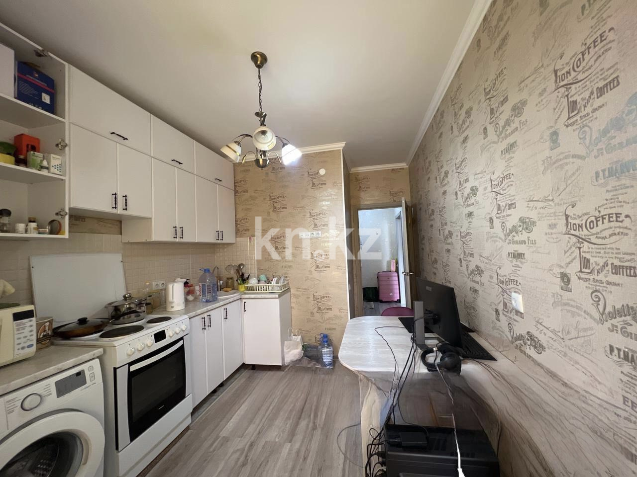 Аренда 1-комнатной квартиры, 38 м², ул. Бокейхана, дом  15 - Аренда квартир помесячно в Казахстане фото 1 из 8