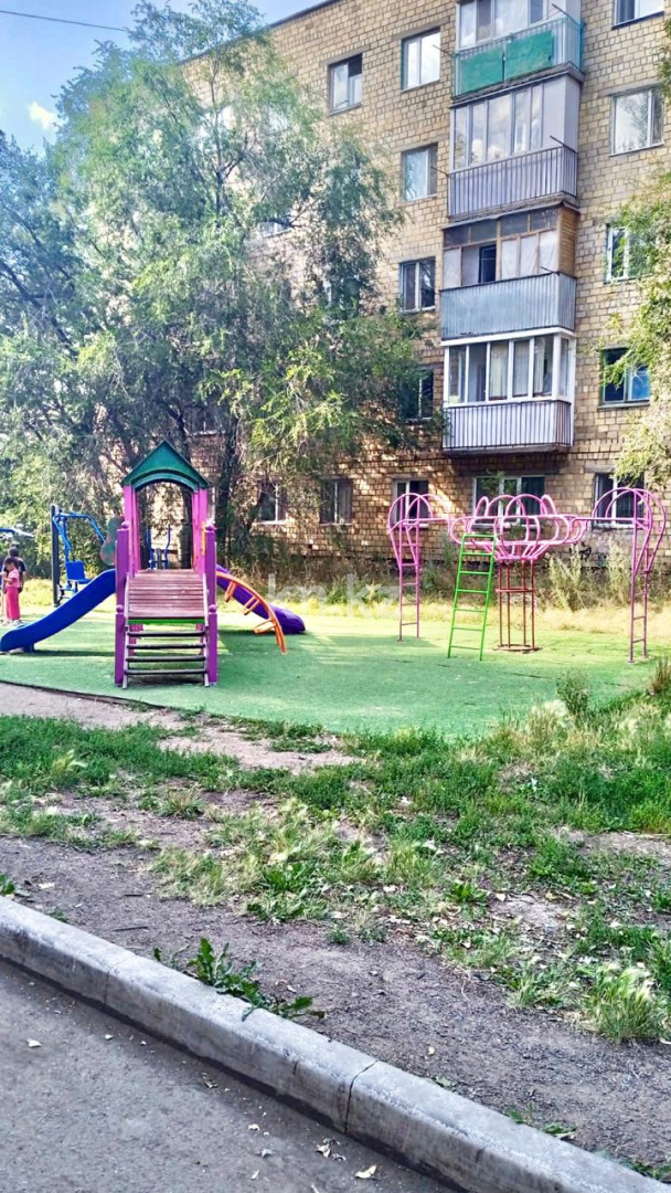 Продажа 2-комнатной квартиры, 45 м², мкр-н 14, дом  18 в Караганде - фото 13