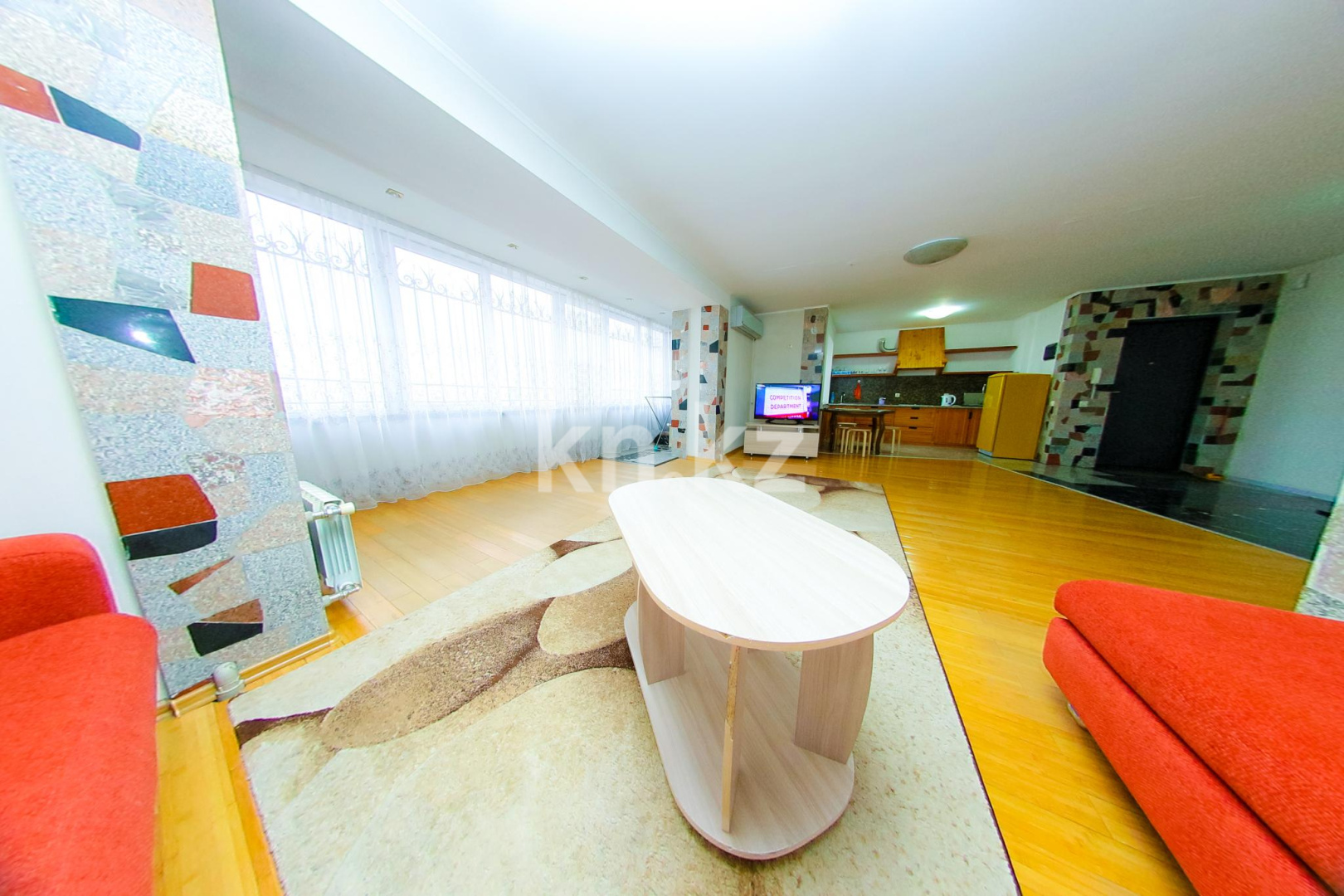 Аренда 2-комнатной квартиры посуточно, 70 м², ул. Крылова, дом  66 в Усть-Каменогорске - фото 6