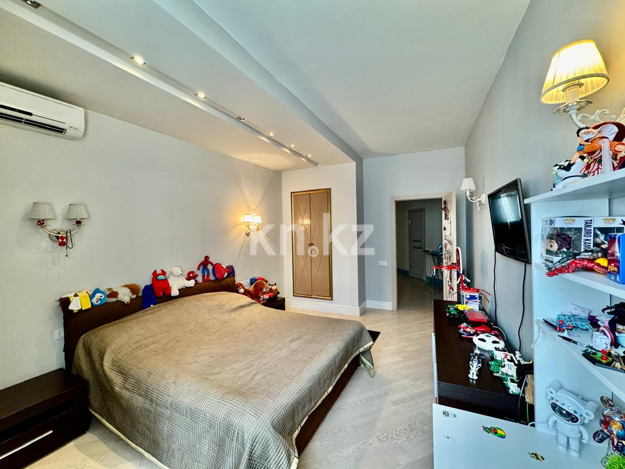 Продажа 3-комнатной квартиры, 190 м², ул. Достык, дом  13 - ул. Кенесары в Астане - фото 29