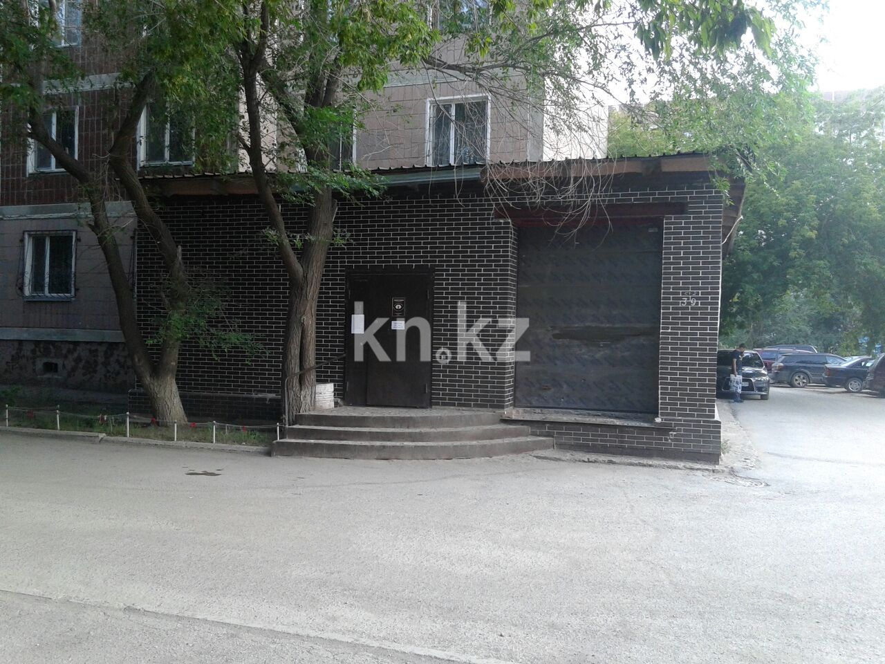 Продажа помещения, 150 м² - Продажа офисных и торговых помещений в Караганде фото 1 из 17