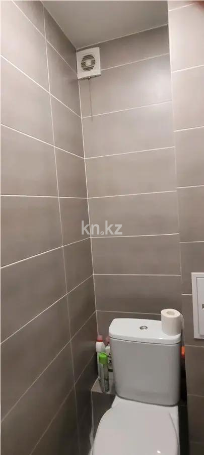 Продажа 3-комнатной квартиры, 64 м², ул. Гапеева, дом  8 в Караганде - фото 5