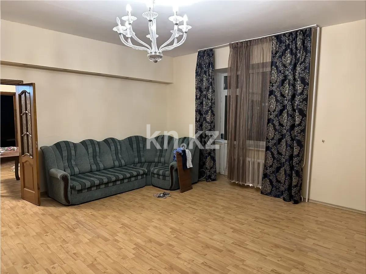 Продажа 3-комнатной квартиры, 120 м², ул. Валиханова, дом  15 - Продажа  трехкомнатных квартир в Астане без посредников с фото фото 1 из 6