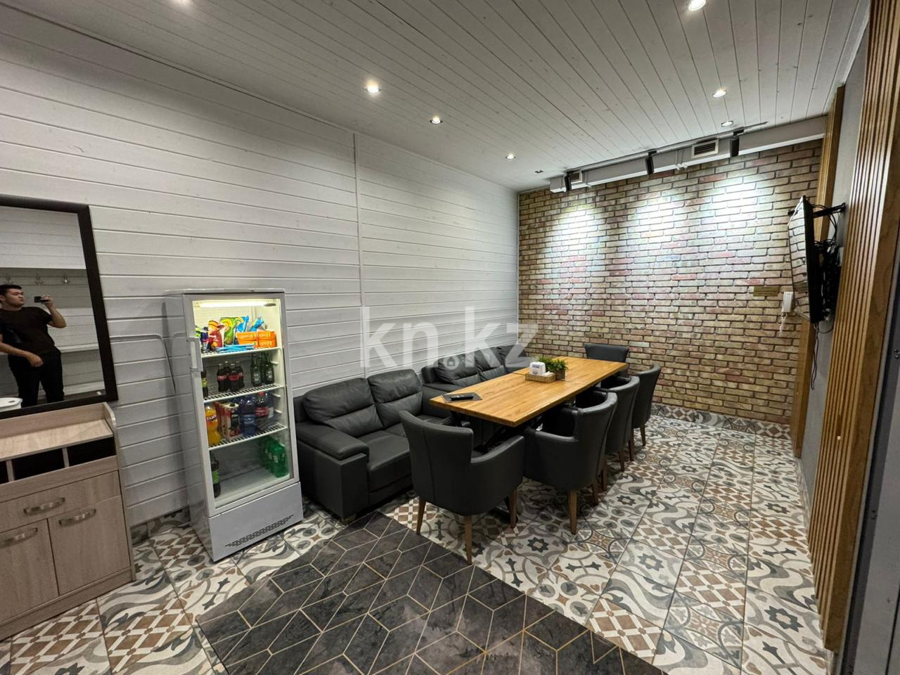 Продажа , 450 м², ул. Тауке хана - Продажа зданий в Алматы фото 1 из 14