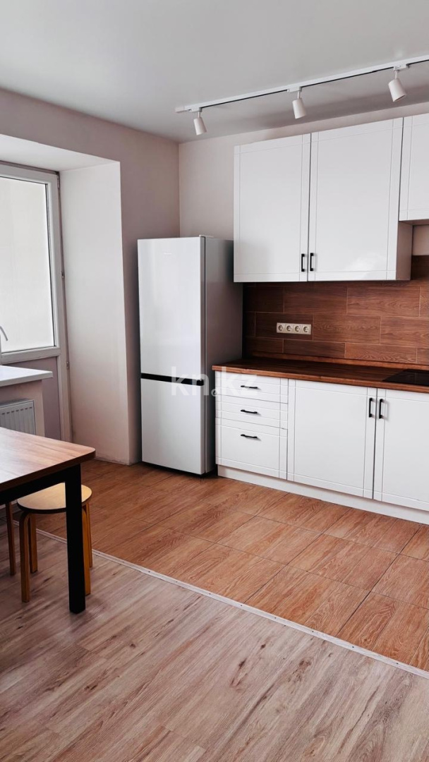 Продажа 1-комнатной квартиры, 40.3 м² - Продажа домов, коттеджей в Семее фото 1 из 7