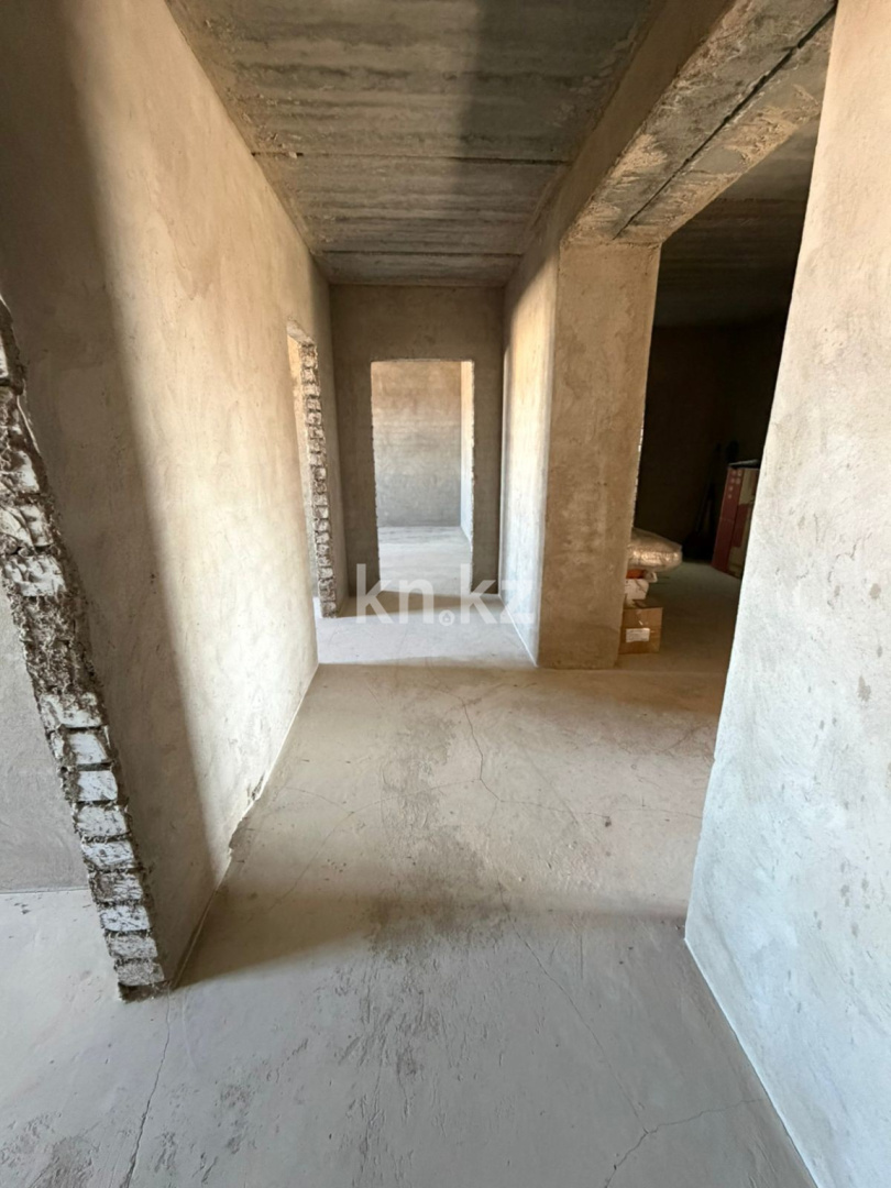 Продажа 3-комнатной квартиры, 119.6 м² - Продажа трехкомнатных квартир в кирпичном доме в Уральске фото 4 из 10