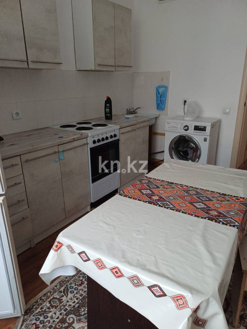 Аренда 2-комнатной квартиры, 60 м², ул. Мухамедханова, дом  28Б - ул. Айтматова - Аренда квартир помесячно в Казахстане фото 1 из 6