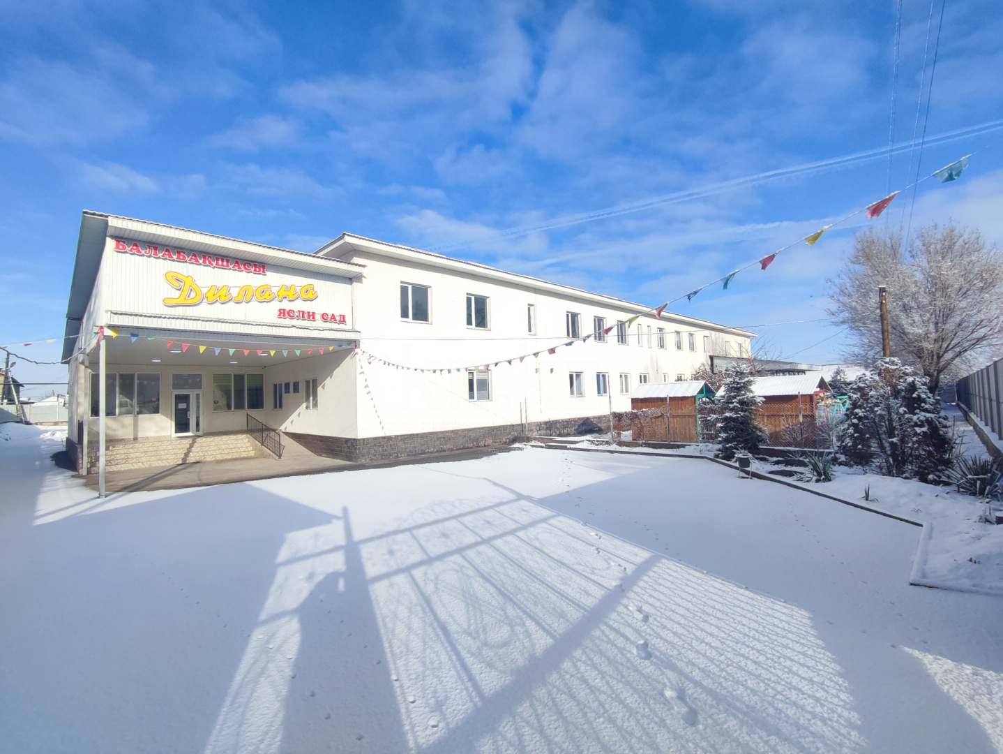 Продажа дома, 1105 м² - Продажа домов, коттеджей в Алматинской области фото 2 из 3