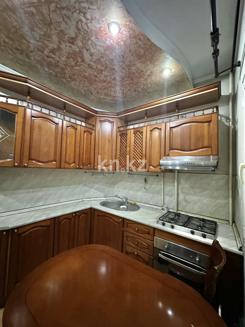 Аренда 3-комнатной квартиры, 75 м², мкр. Аксай-1 - Аренда  трехкомнатных квартир помесячно в Алматы фото 3 из 19