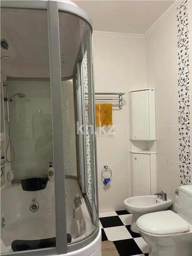 Продажа 3-комнатной квартиры, 135 м², ул. Кунаева, дом  12/2 в Астане - фото 4