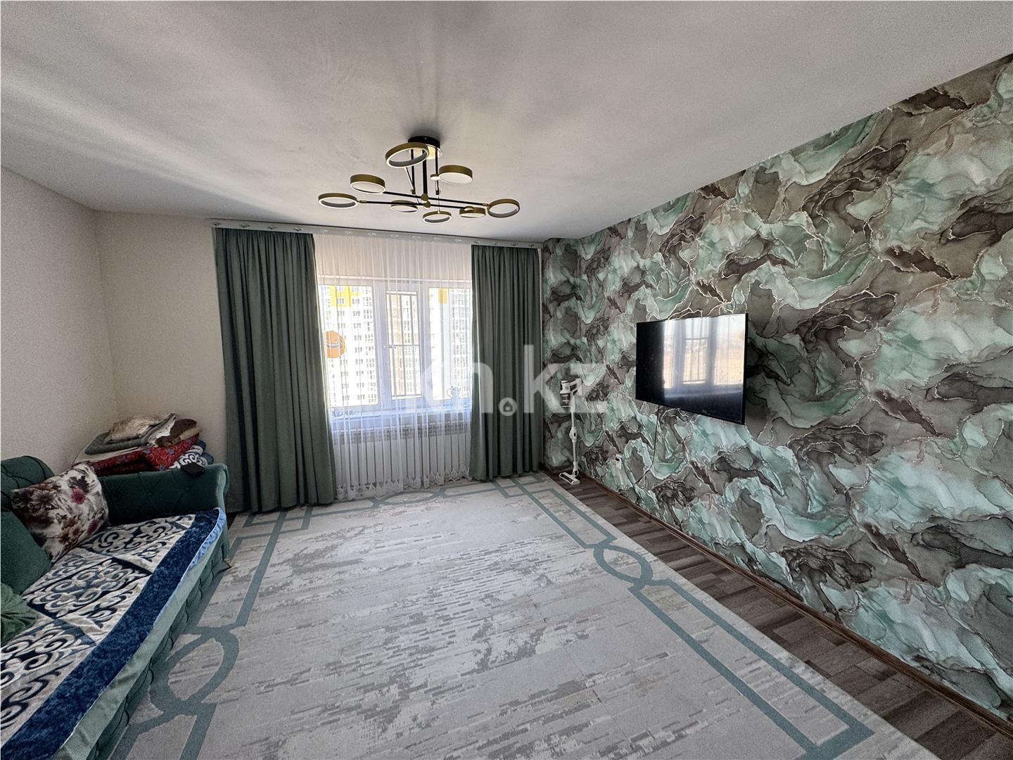 Продажа 3-комнатной квартиры, 84 м², ул. Ашимова, дом  24 - Продажа  трехкомнатных квартир в Караганде фото 1 из 15
