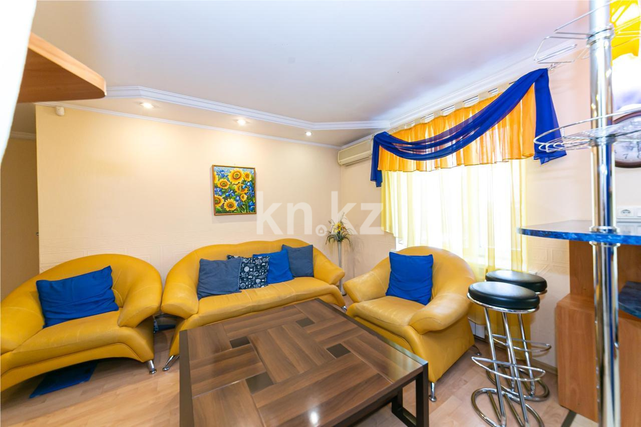 Продажа 3-комнатной квартиры, 60 м², ул. Ауэзова - Продажа квартир в Астане фото 1 из 10