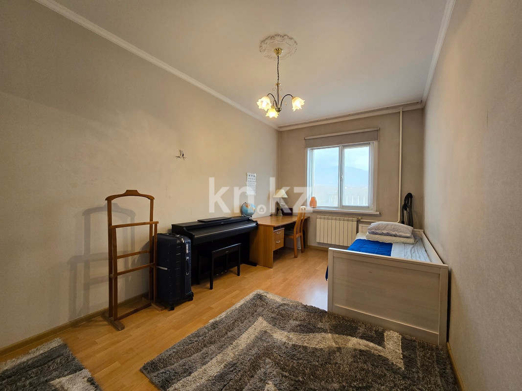 Продажа 4-комнатной квартиры, 60 м², Орбита-2 мкр-н, дом  11 - Продажа действующего бизнеса в Карагандинской области фото 12 из 28