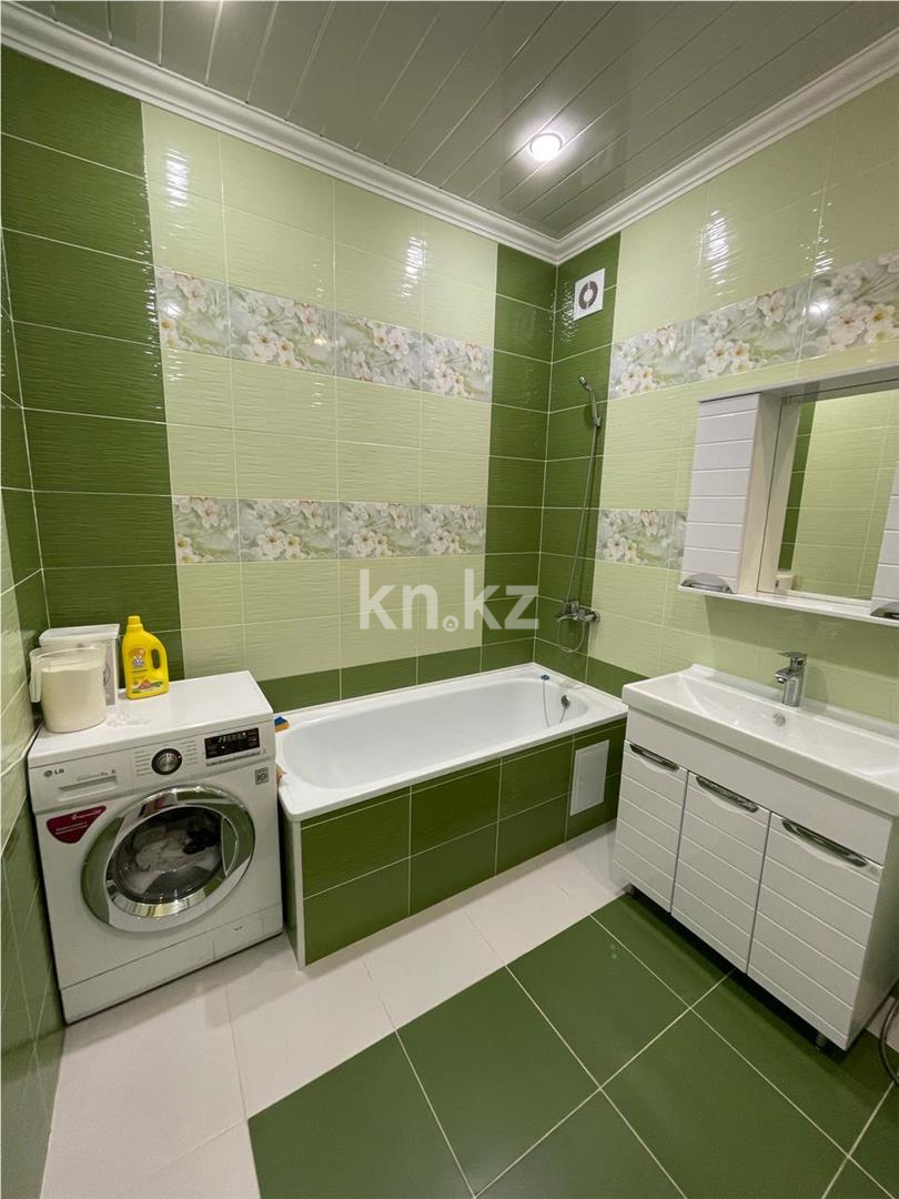 Продажа 2-комнатной квартиры, 100 м², ул. Нажимеденова в Астане - фото 13