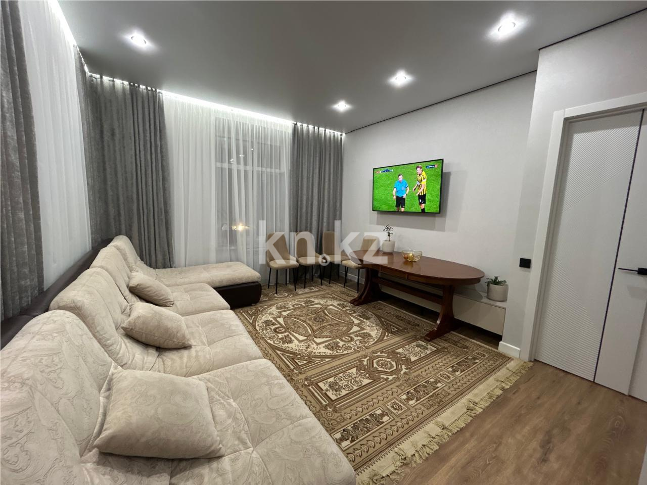 Продажа 3-комнатной квартиры, 87 м², ул. Букетова - Продажа  трехкомнатных квартир в Караганде фото 2 из 18