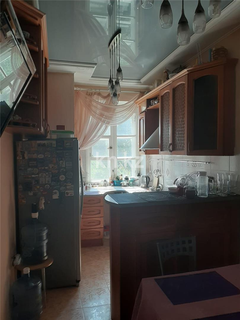 Продажа 3-комнатной квартиры, 78 м², пр. Назарбаева, дом  18 в Караганде - фото 8
