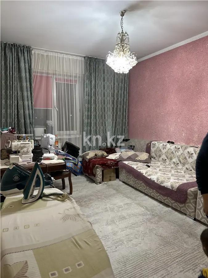 Продажа 3-комнатной квартиры, 72 м², мкр-н Аксай-4, дом  4 - Продажа квартир в Алматы фото 1 из 4