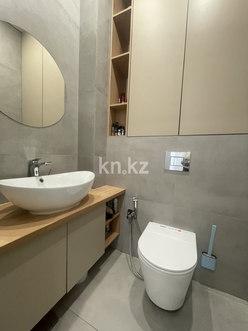 Продажа 3-комнатной квартиры, 74.8 м², ул. Муканова, дом  61/2 - Продажа квартир в Караганде фото 15 из 23