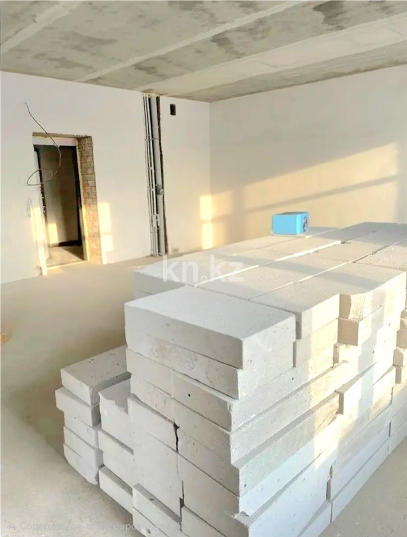 Продажа 2-комнатной квартиры, 70 м², ул. Ашимова - Продажа квартир в Караганде фото 1 из 17