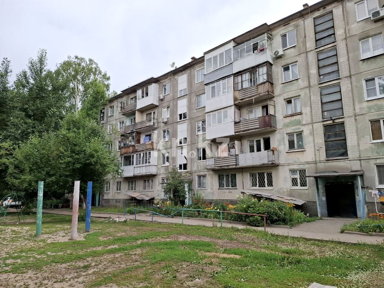 Продажа 2-комнатной квартиры, 47.6 м², Абая, дом  7 - Продажа  двухкомнатных квартир в Усть-Каменогорске фото 1 из 11