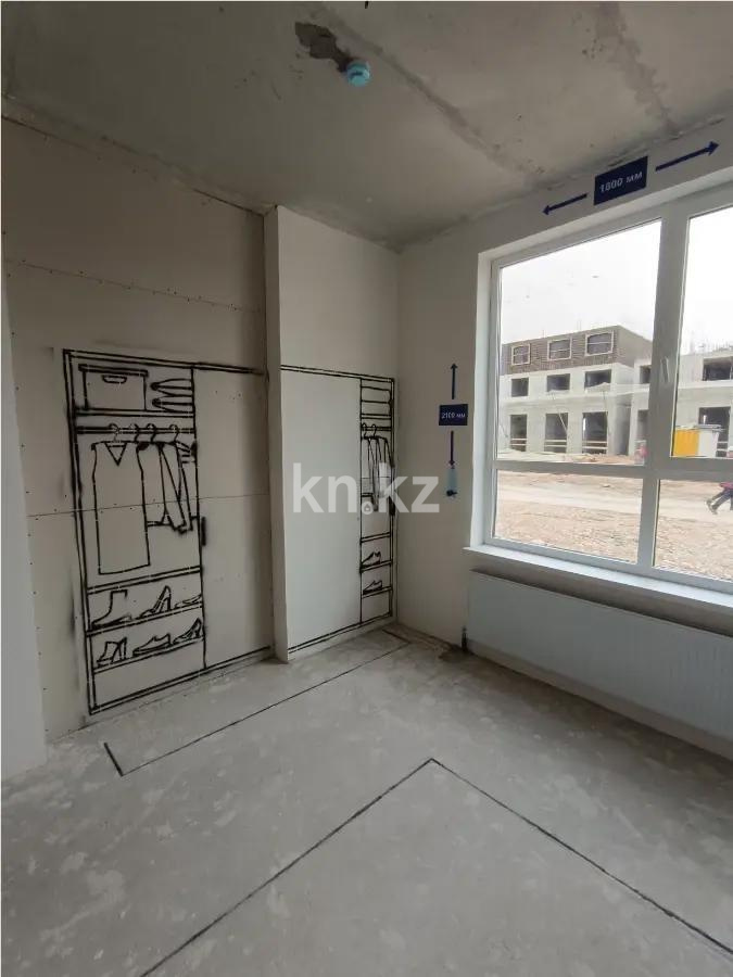 Продажа 3-комнатной квартиры, 52.85 м², ул. Момышулы, дом  11/14а в Алматы - фото 2